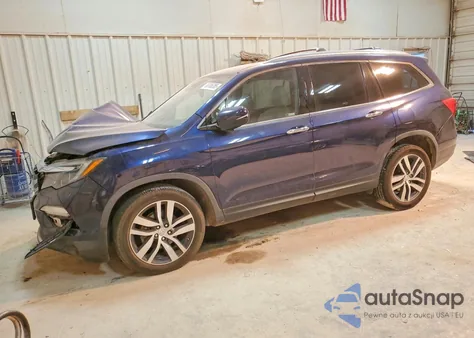 2018 Honda Pilot Touring z USA, uszkodzony, nr VIN 5FNYF5H99JB015486